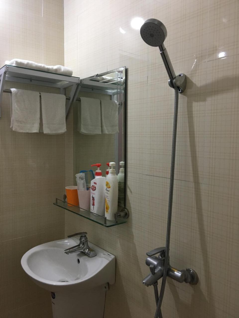 Bao Ngoc Hostel Ха Жианг Екстериор снимка