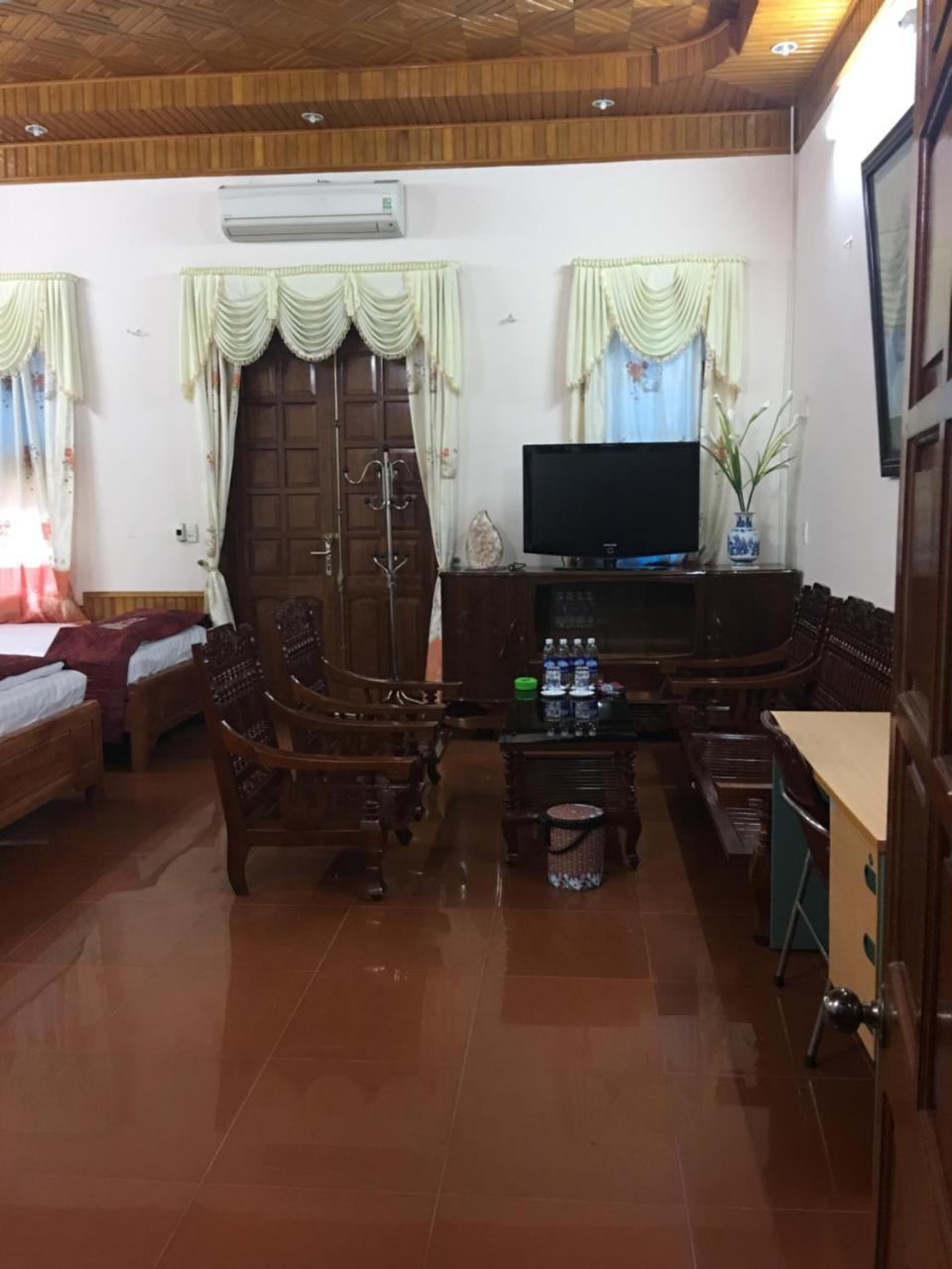 Bao Ngoc Hostel Ха Жианг Екстериор снимка